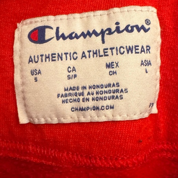 Champion Red Crew Neck Sweater Vibrant Style - Picture 5 of 5